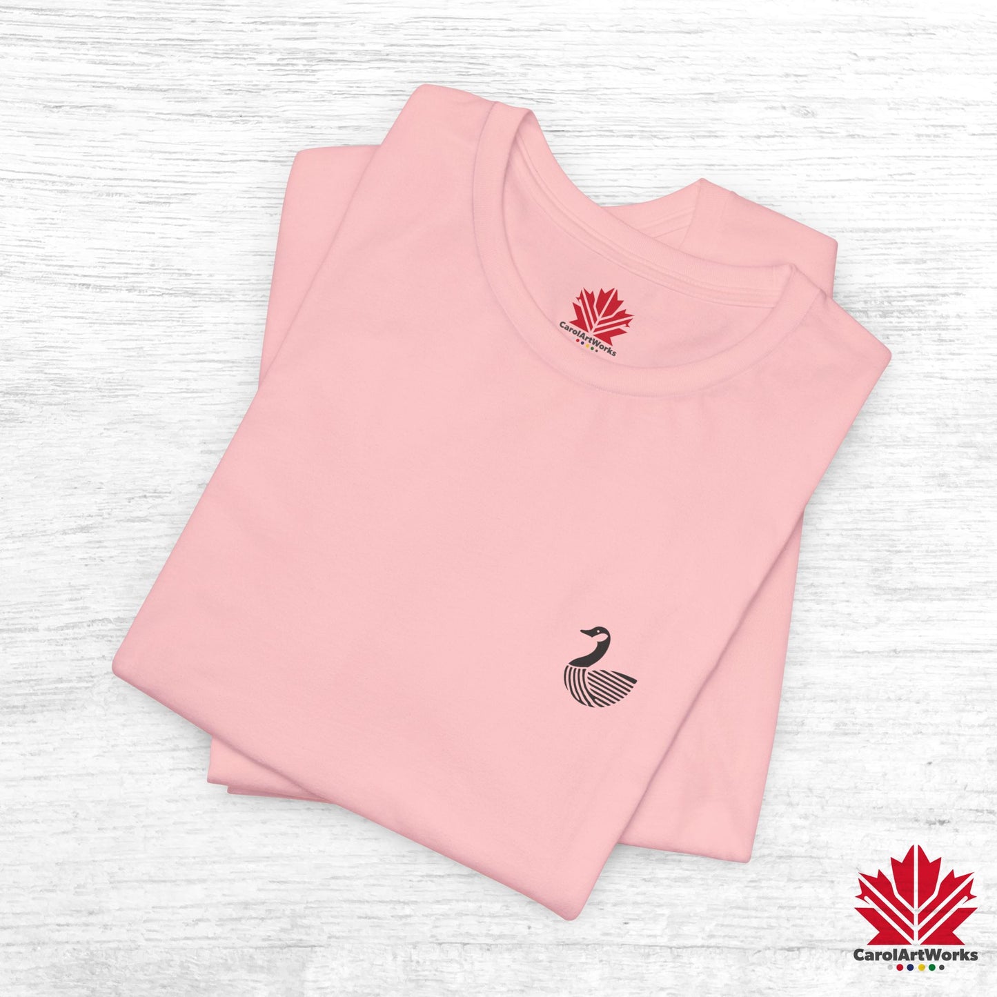 scandinavian minimalistic CANADA GOOSE Design Unisex Short Sleeve Tee - Soft and Comfortable, Perfect for Everyday Wear and Nature Lovers