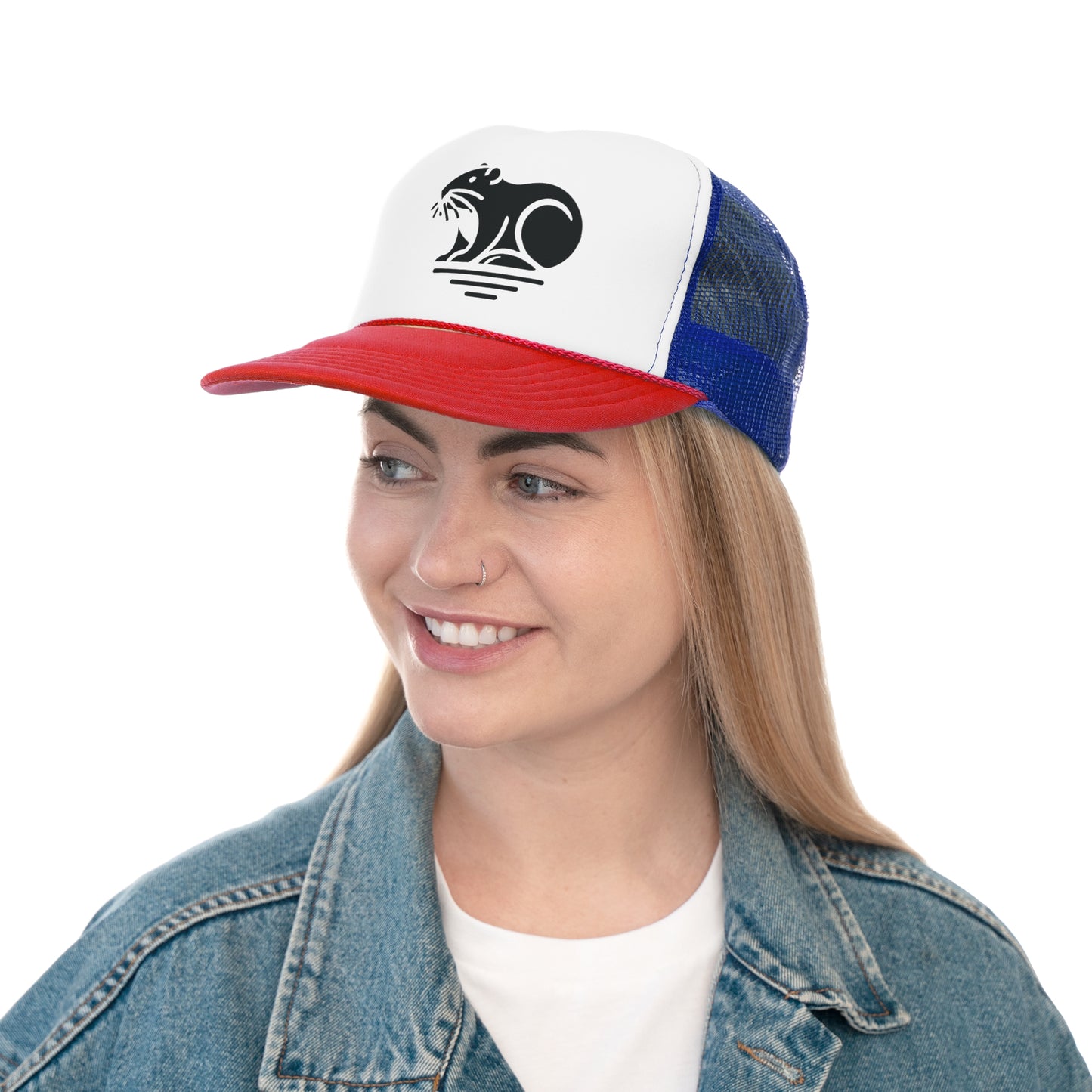 scandinavian minimalistic BEAVER Design Trucker Cap – Perfect for Outdoor Enthusiasts and Nature Lovers