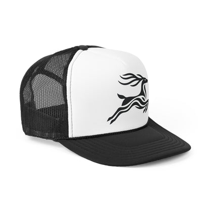 scandinavian minimalistic DEER Design – Wildlife-Inspired Trucker Cap