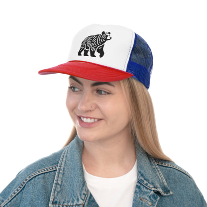 scandinavian minimalistic BEAR Design Trucker Cap – Outdoor Adventure Hat for Nature Lovers