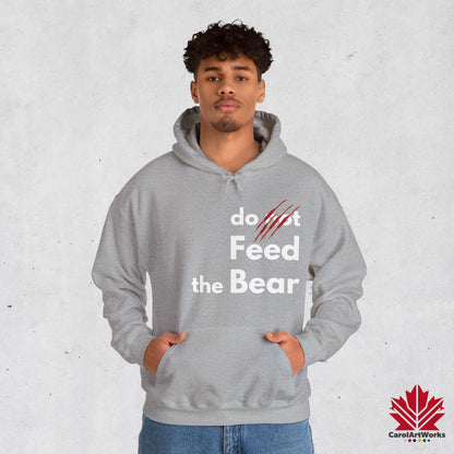 Funny “Do Not Feed the Bear” Unisex Hoodie – Perfect for Outdoor Lovers