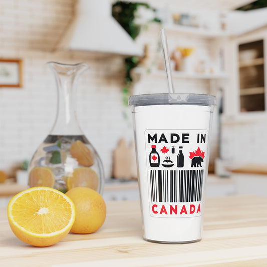 “Made in Canada” Tumbler with Straw – Perfect for Gifts and Celebrations