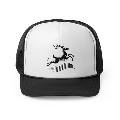 scandinavian minimalistic DEER Design – Wildlife-Inspired Trucker Cap