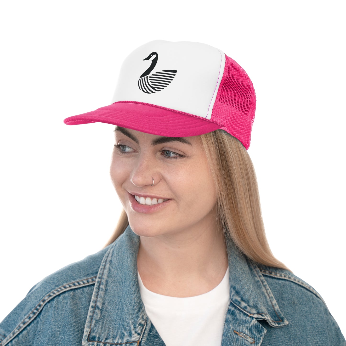 scandinavian minimalistic CANADA GOOSE Design Trucker Cap – Perfect for Nature Lovers