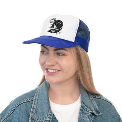 scandinavian minimalistic BEAVER Design Trucker Cap – Perfect for Outdoor Enthusiasts and Nature Lovers